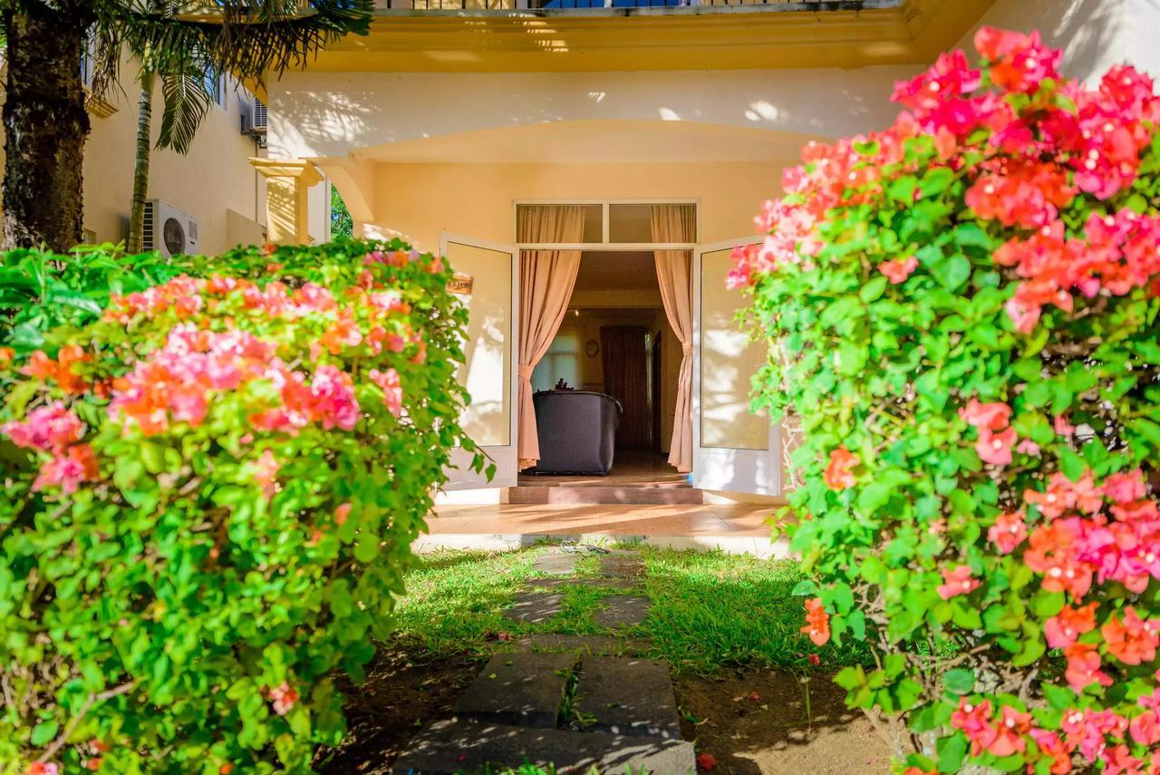 Filles Des Iles Villa Mont-Choisy Exteriör bild