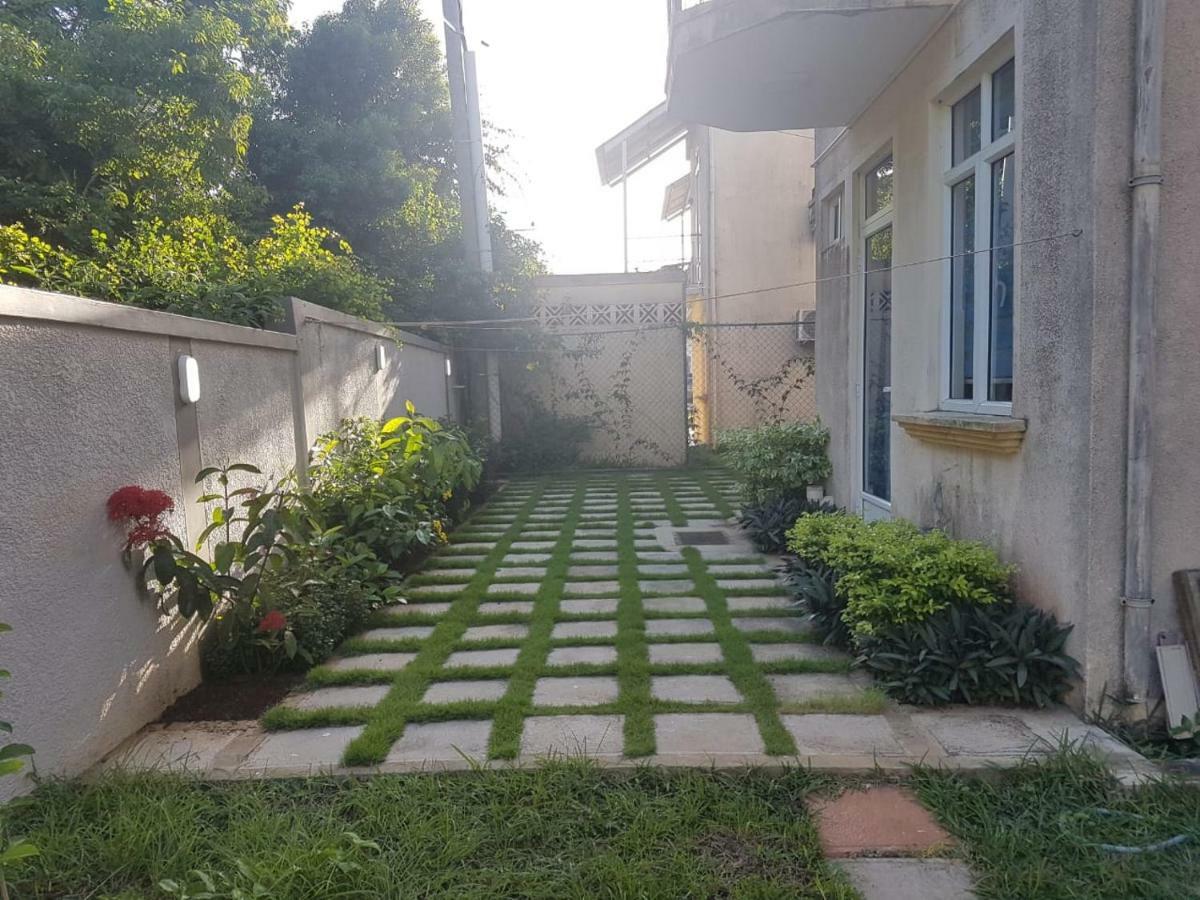 Filles Des Iles Villa Mont-Choisy Exteriör bild
